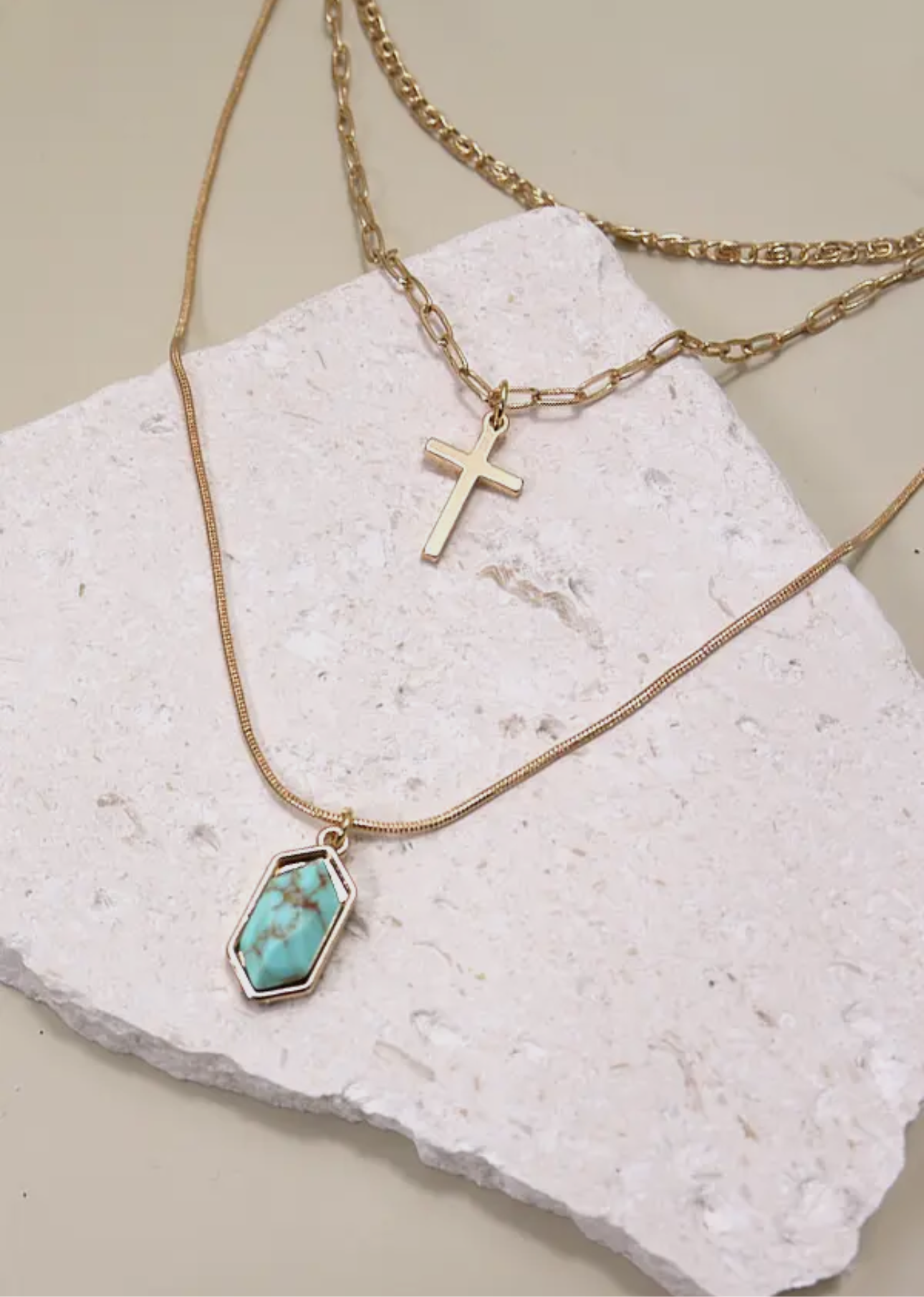 CROSS PENDANT NECKLACE